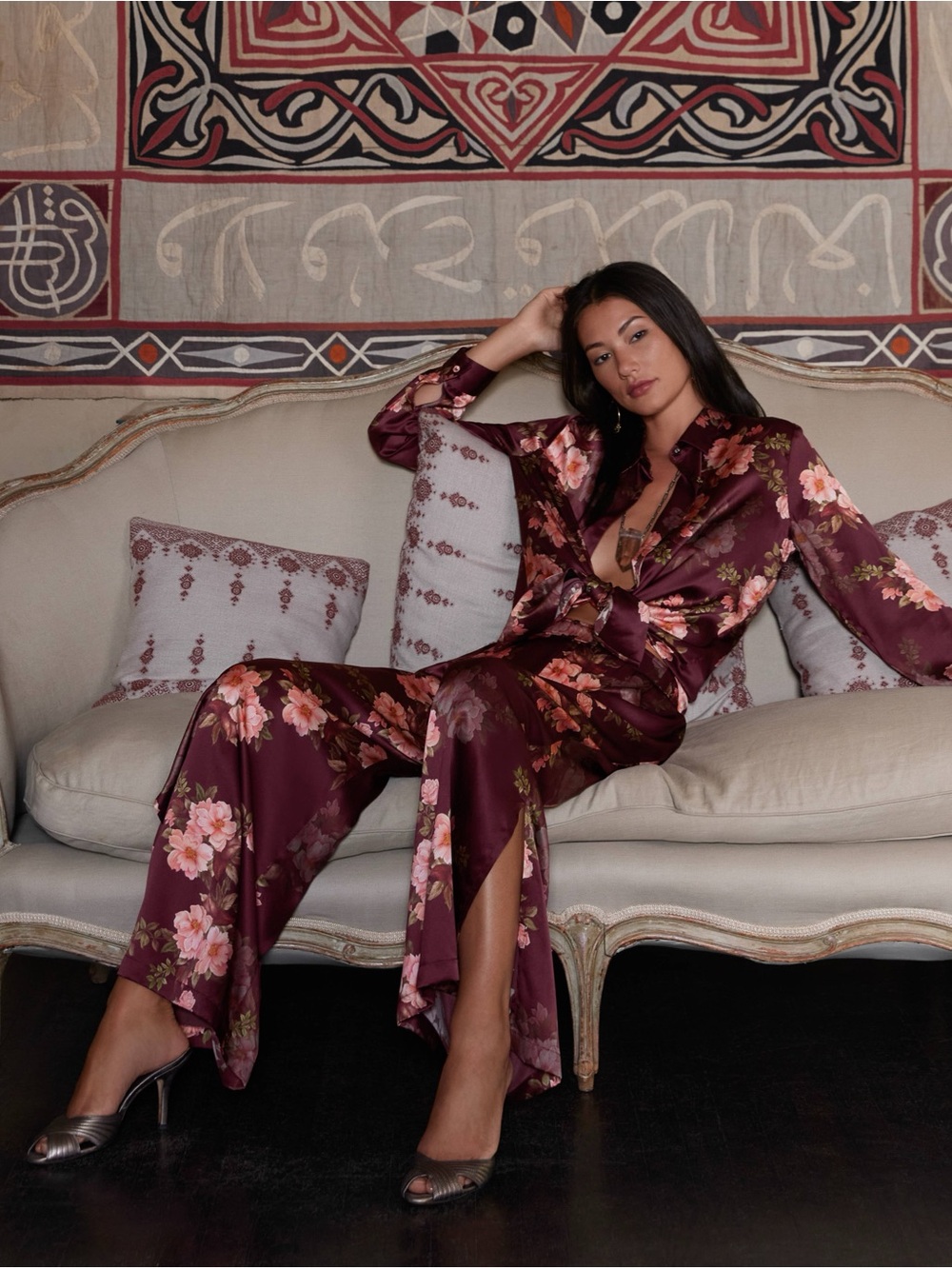 NWOT Johnny Was silk Burgundy Floral Satin Pajama Set
AMANZA ROLL SLEEVE SHIRT